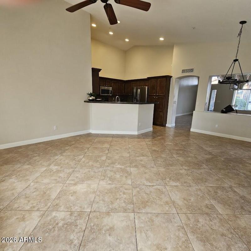 Family Rm to Kitchen