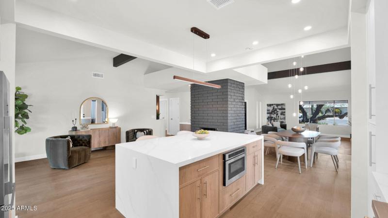 19-web-or-mls-P1131897