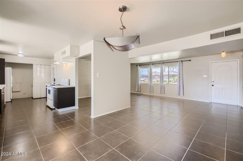 3213 N 63rd Pl - Web Quality - 009 - 12