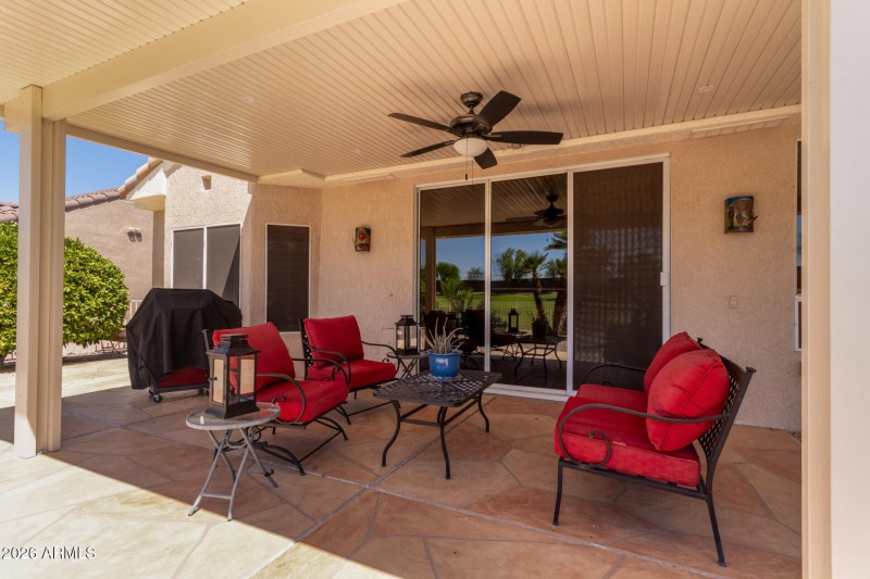 Backyard patio w/view of golf course