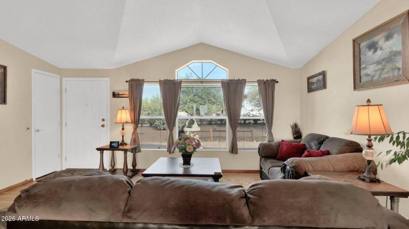 25-web-or-mls-P1398240