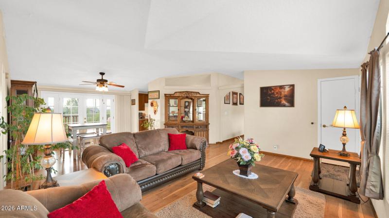 26-web-or-mls-P1398254