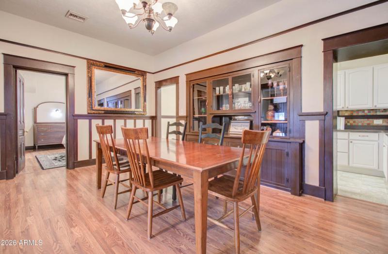 385 S Broad St Interior-6