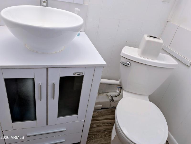 a4e69317-d36c-4e4e-a2b5-ab4e188c0b32~1