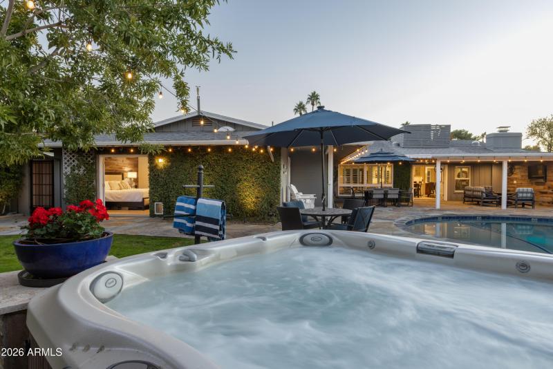 Above ground hot tub