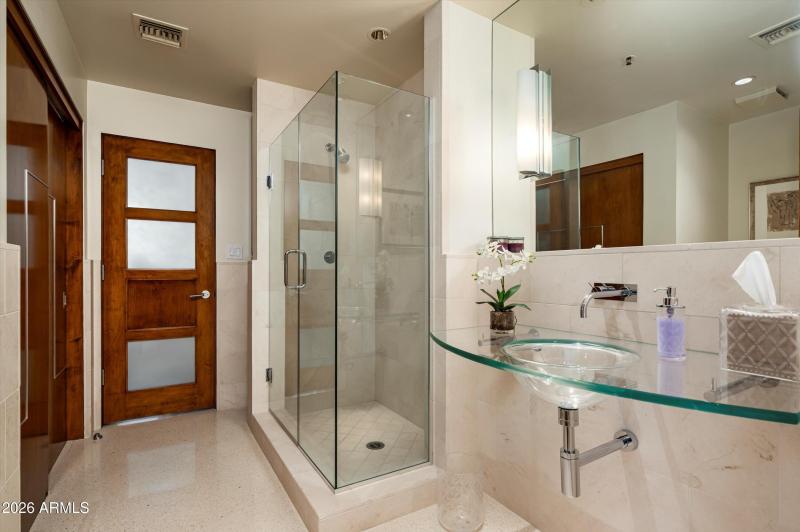 Office/Bedroom Bathroom