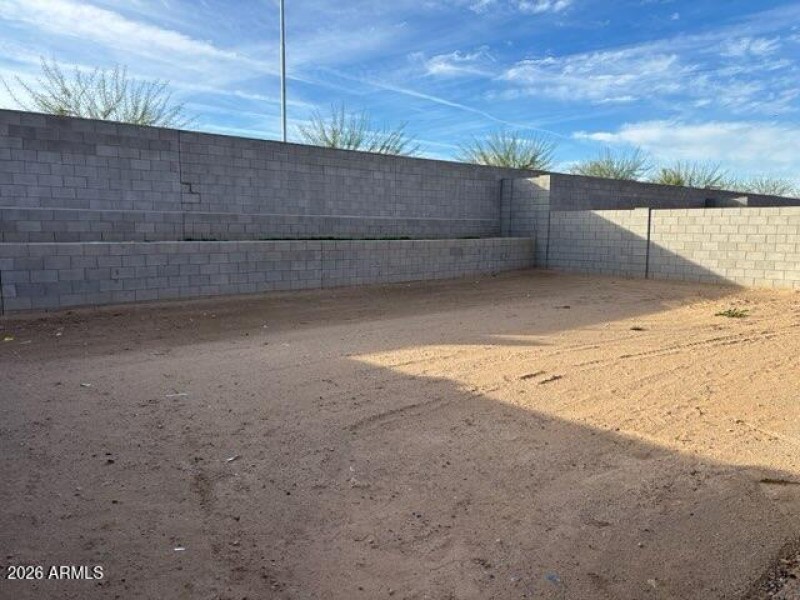 22611 W PONTIAC Drive