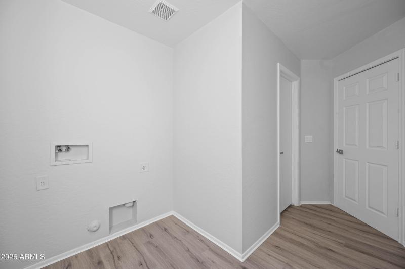 1545 S 231st Ln Buckeye AZ 85326-33