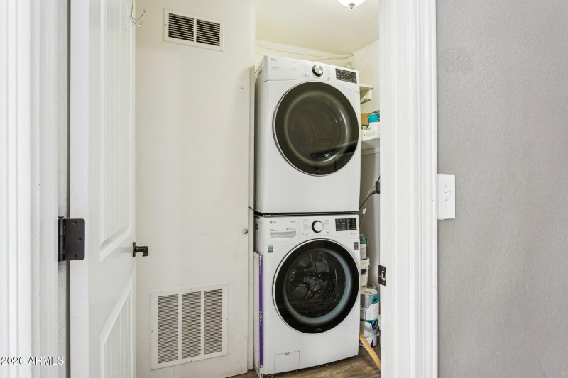 Washer & dryer convey