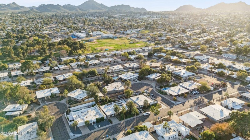 Altadena park + mountains in distance