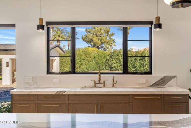 54-web-or-mls-D46A8327 copy