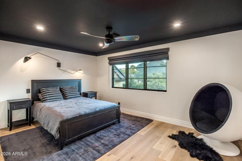 97-web-or-mls-D46A8577