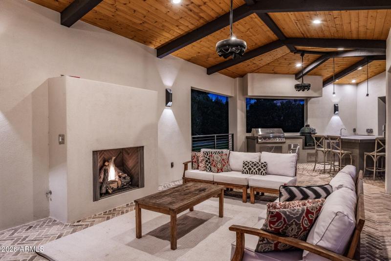 119-web-or-mls-D46A8766