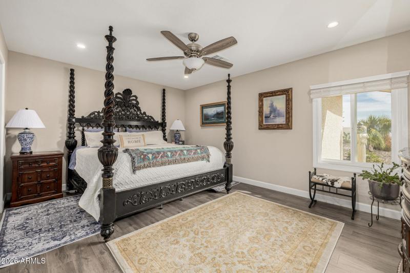 20 - Candlelight 12311