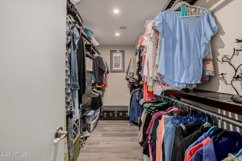 24 - Candlelight 12311