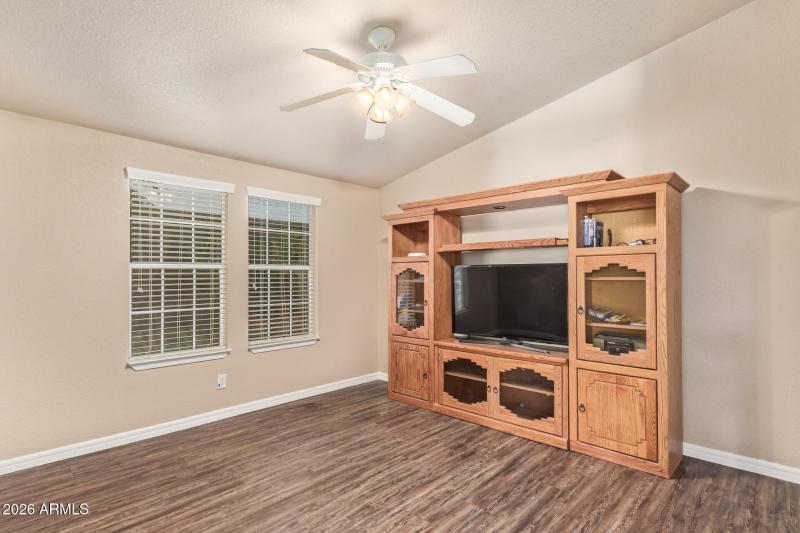 3301 S Goldfield Rd, 4028