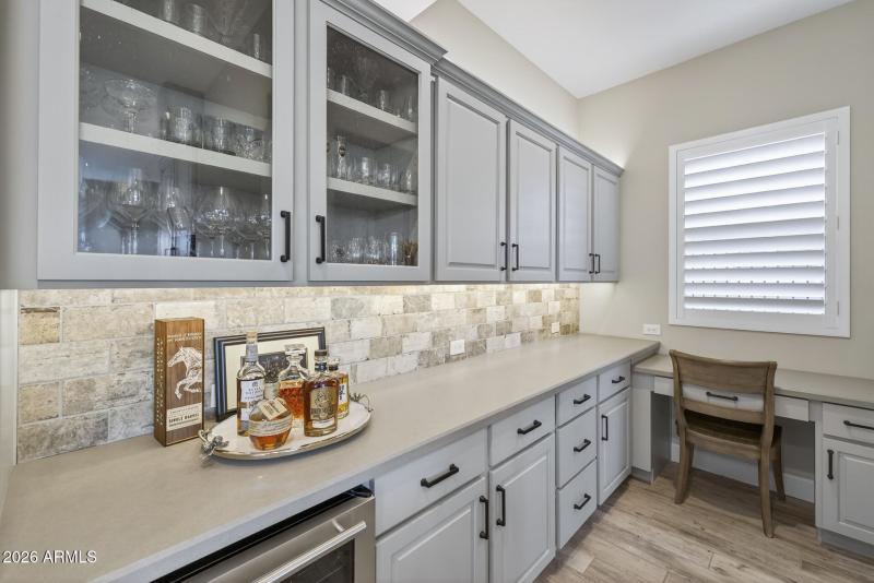 26) KITCHEN/SMART SPACE