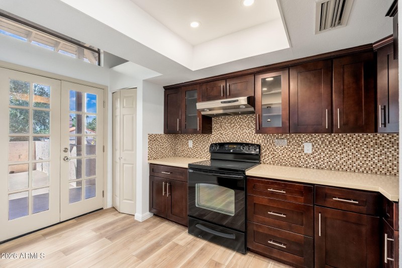 9709 E Mountain View Rd UNIT 2705, 01-05