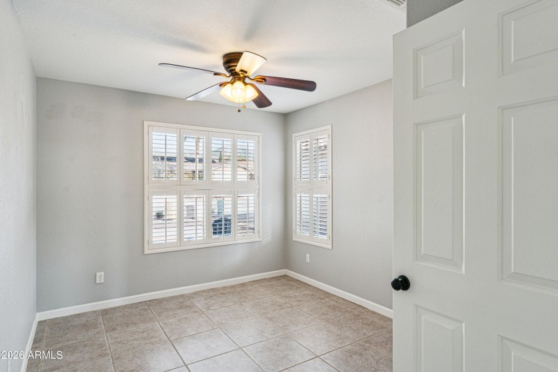 photos_high_resolution_29_1737_W_Hiddenv