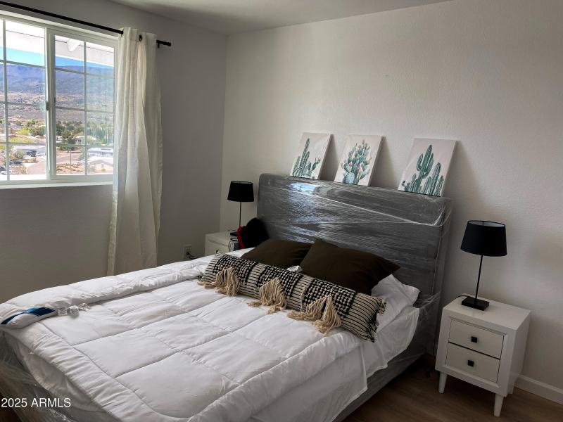 67104693914__E7CB257C-3363-4F9A-AD08-3D3