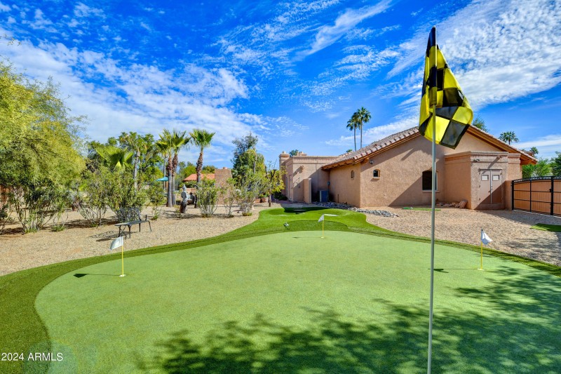 023_Putting Green III