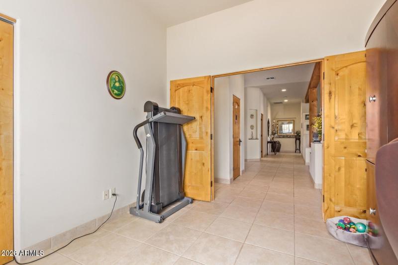 20230420063701008242000000-o Primary Dbl