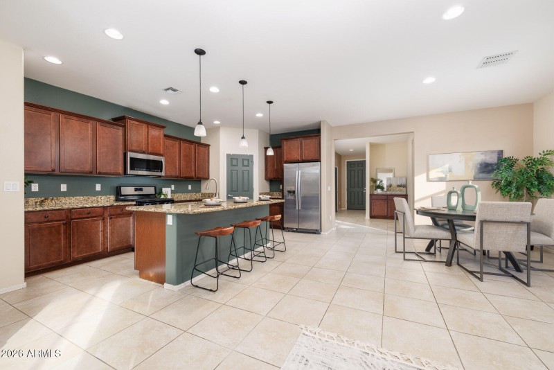 01-06-26 W Arroyo Way (2421)-5