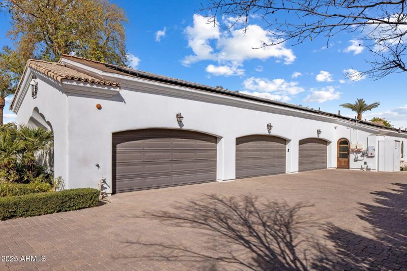 5-web-or-mls-D46A3628