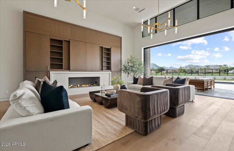 019-9790 N 56th St 08