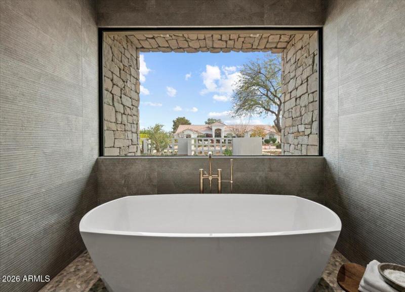 034-9790 N 56th St 20