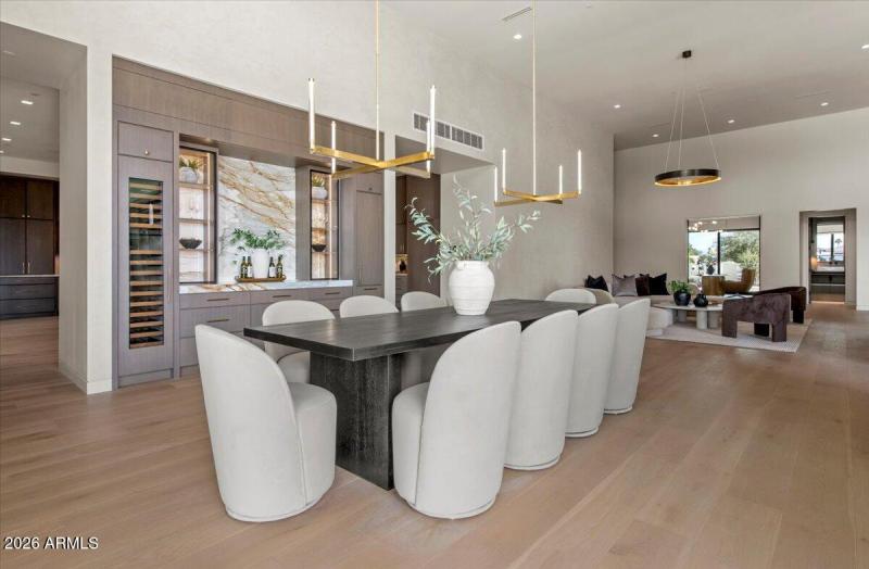 055-9790 N 56th St 36