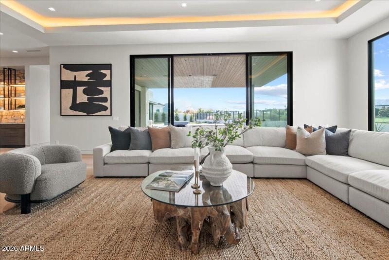 069-9790 N 56th St 46