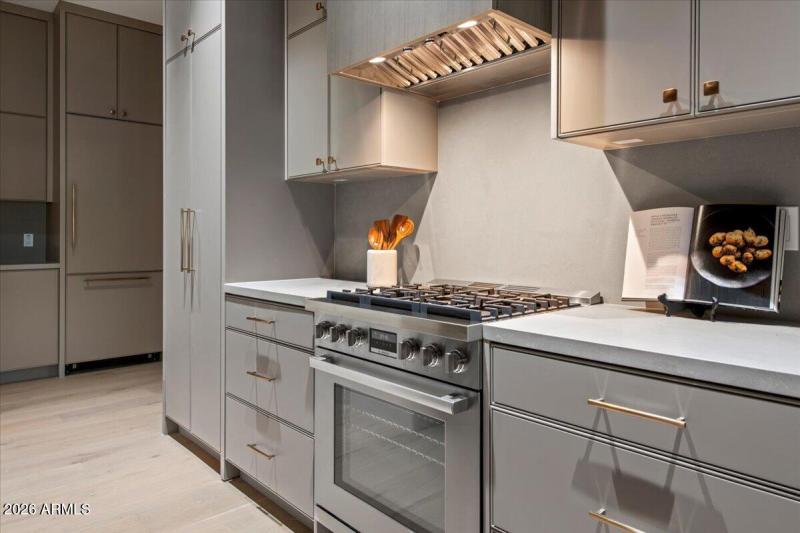 075-9790 N 56th St 51