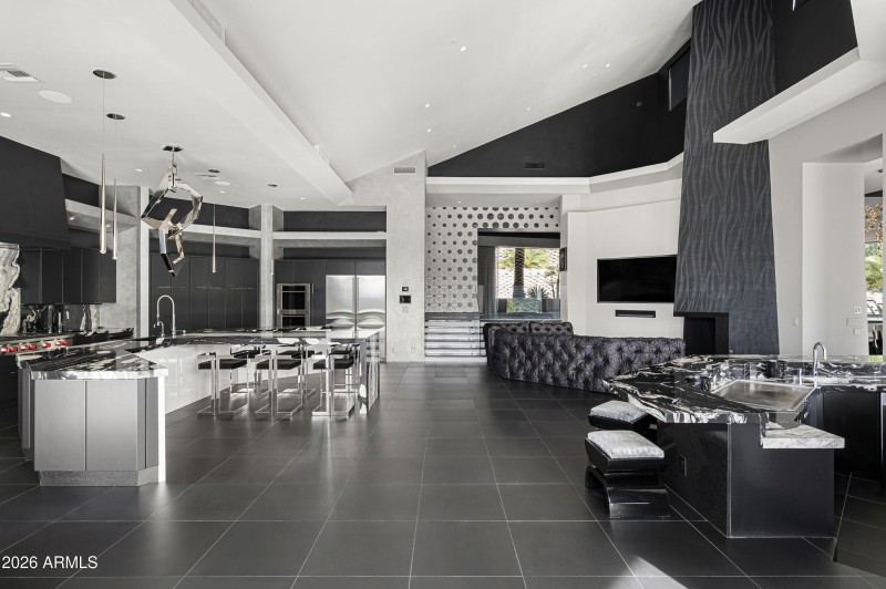 10324 E Calle De Las Brisas-21_1