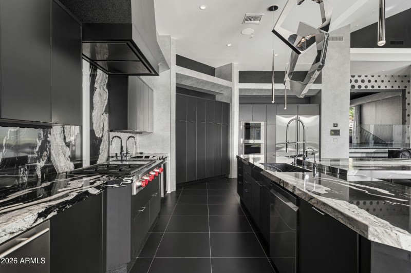 10324 E Calle De Las Brisas-27_1