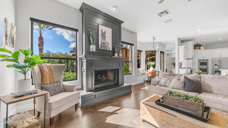 2731 E Capricorn Pl (38)