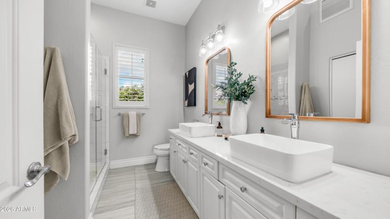 2731 E Capricorn Pl (41)