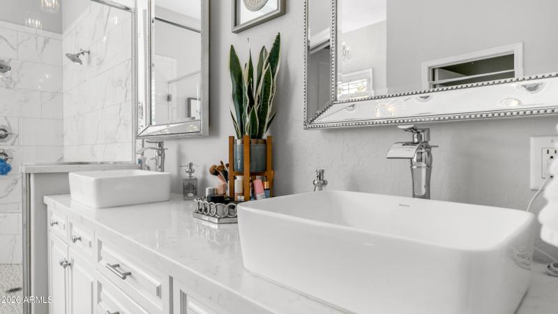 2731 E Capricorn Pl (8)