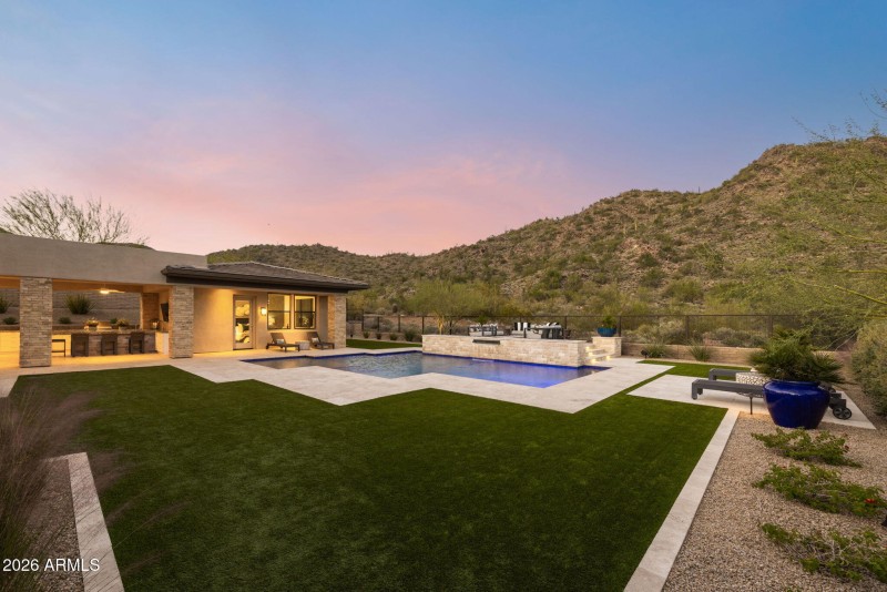 79-web-or-mls-13917-n-prospect-trl