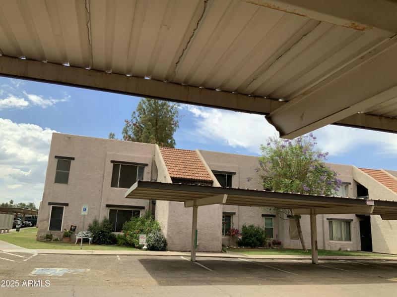 Carport right in Front of Unit