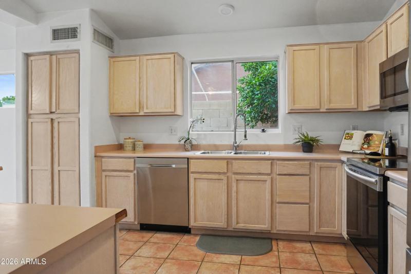 Picture Window above sink