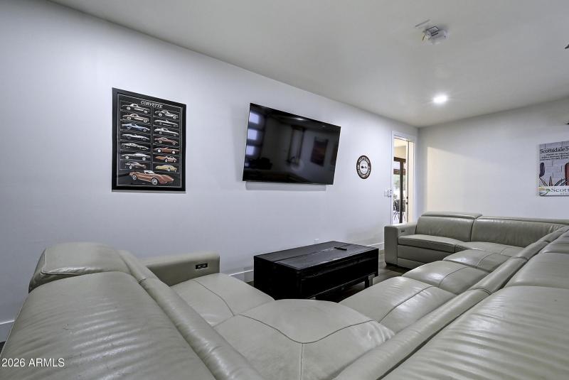 6401 E Larkspur Dr Shoot 2 (30)