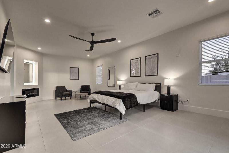 6401 E Larkspur Dr Shoot 2 (32)