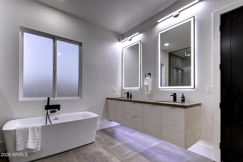 6401 E Larkspur Dr Shoot 2 (39)