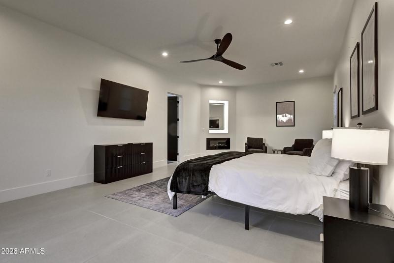 6401 E Larkspur Dr Shoot 2 (42)