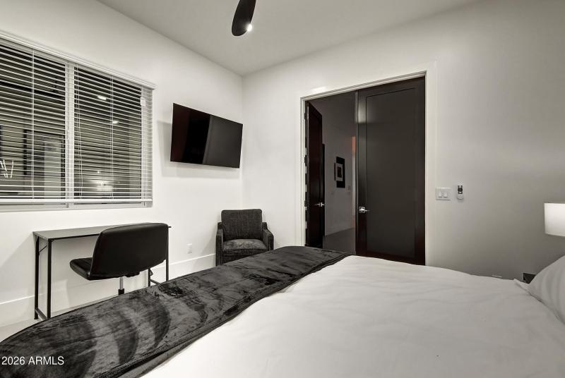 6401 E Larkspur Dr Shoot 2 (87)