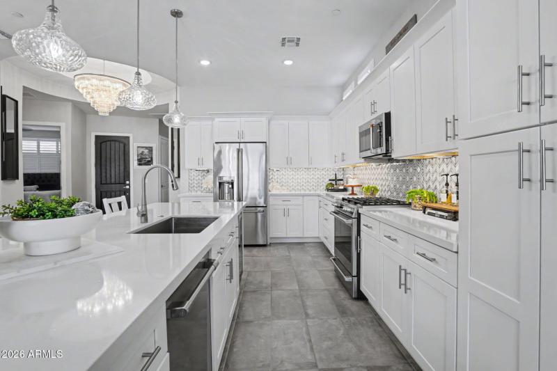 9-web-or-mls-Untitled-14