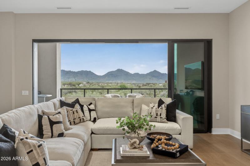 08_19355_N_73rd_Way8_mls