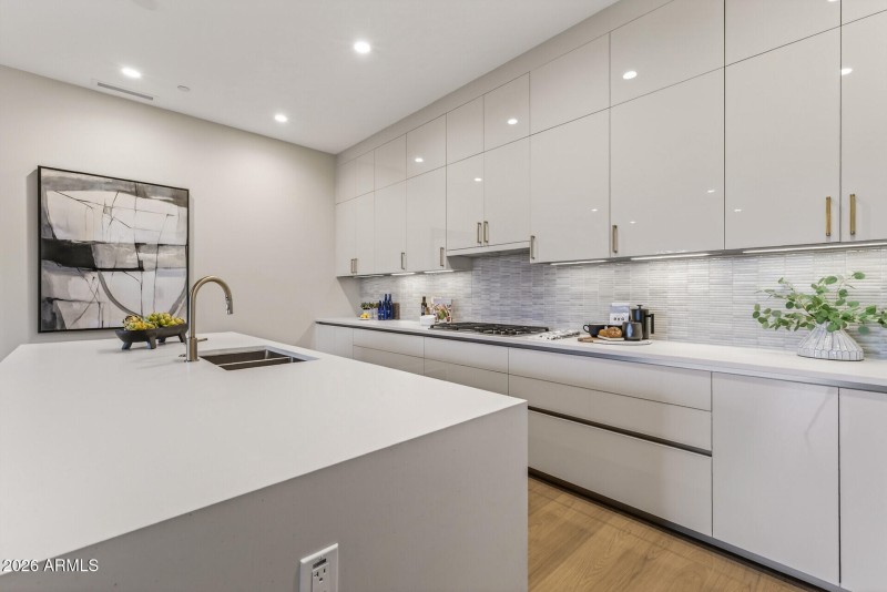 20_19355_N_73rd_Way20_mls