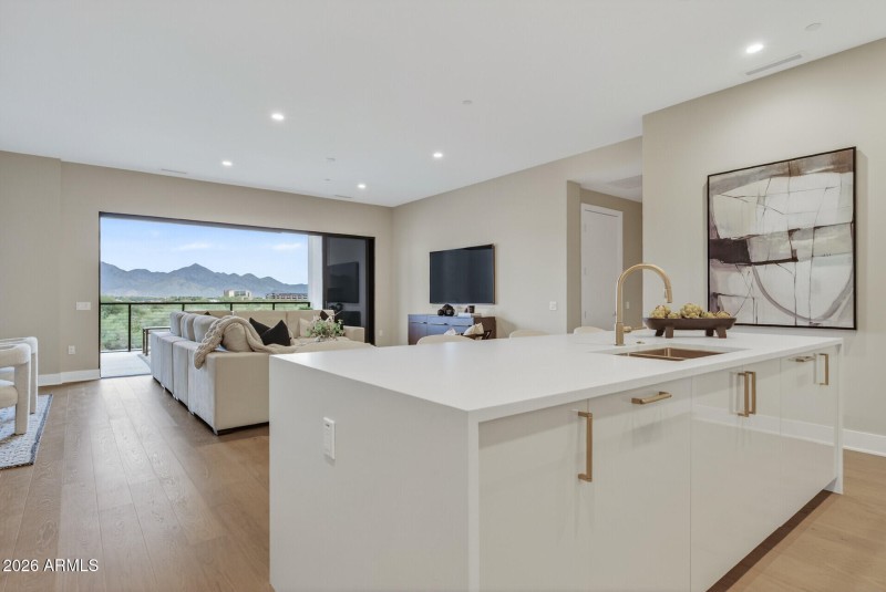 22_19355_N_73rd_Way22_mls